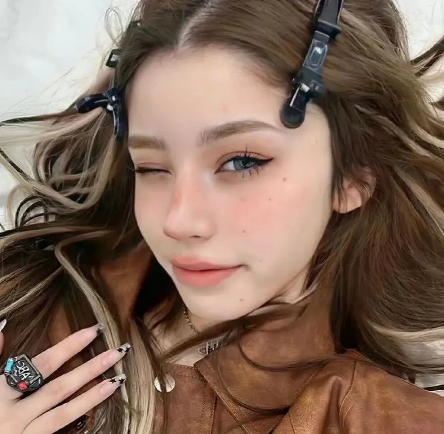吉娃娃封面